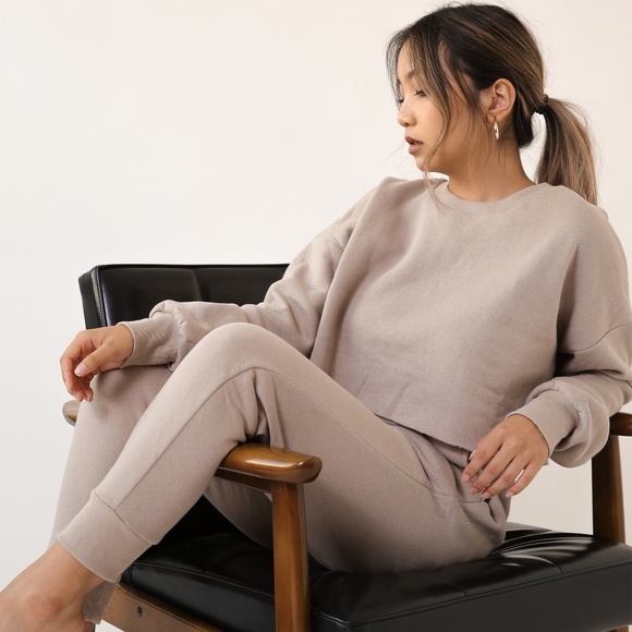 Ash Brown Crop Sweatshirt + Sweatpants Set - Picture 2 of 4